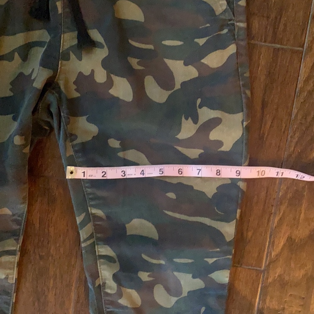 Camo Joggers - Picture 5 of 7
